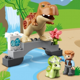 Lego Duplo - Jurassic World Απόδραση Δεινοσαύρων T. Rex Και Τρικεράτοπα (10939)