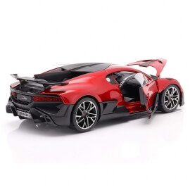 Bburago 1:18 Bugatti Chiron Divo Red