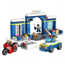 Lego City - Καταδίωξη Στο Αστυνομικό Τμήμα (60370)