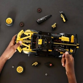 Lego Technic Bugati Bolide (42151)