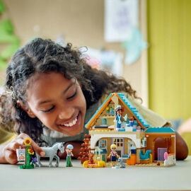 Lego Friends Κτηνιατρείο Για Άλογα Και Κατοικίδια Ζώα (42651)