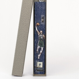 Πασχαλινή Λαμπάδα Πλακέ με Μπασκετμπολίστα Μπλε (26075B)Πασχαλινή Λαμπάδα Πλακέ με Μπασκετμπολίστα Μπλε (26075B)