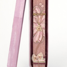 Πασχαλινή Λαμπάδα Ζωγραφισμένη με Κρεμαστό Λουλούδι Ροζ (26101P)Πασχαλινή Λαμπάδα Ζωγραφισμένη με Κρεμαστό Λουλούδι Ροζ (26101P)