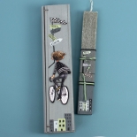 Πασχαλινή Λαμπάδα σε Ξύλινη Κασετίνα Ποδηλάτης (26155)