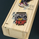 Πασχαλινή Λαμπάδα σε Ξύλινη Κασετίνα Ράπερ (26156)