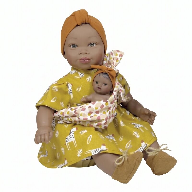 Κούκλα "Alika" 40εκ με Μωράκι σε Μάρσιπο - Nines d' Onil (3710)