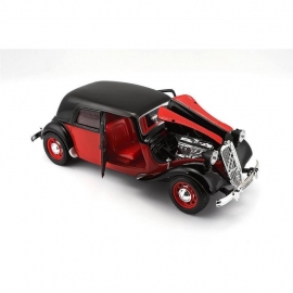 Bburago 1:24 Citroen T.A. 15CV μαύρο-κόκκινο