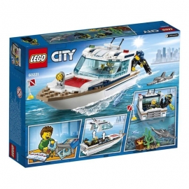 Lego City - Γιωτ Καταδύσεων (60221)
