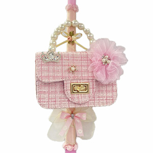 Με Τσαντάκια